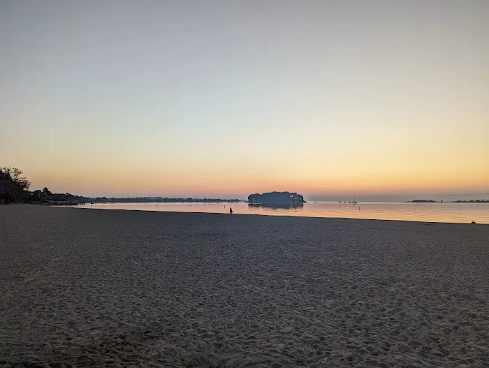 Shady Beach Park Picture 3
