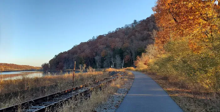 Empire State bike trail Picture 3