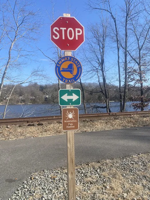 Maybrook Trailway Tonetta Lake Picture 7