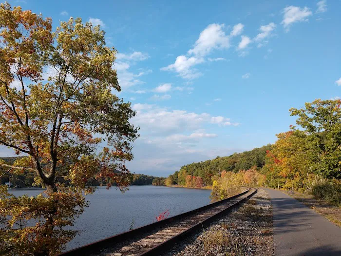 Maybrook Trailway Tonetta Lake Picture 8