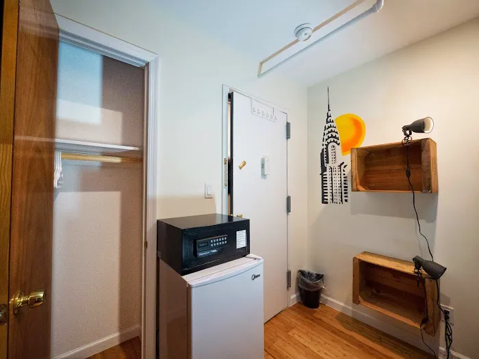 Chelsea Rooms Picture 4