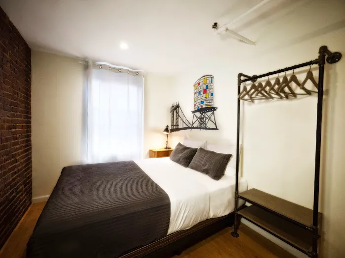 Chelsea Rooms Picture 10