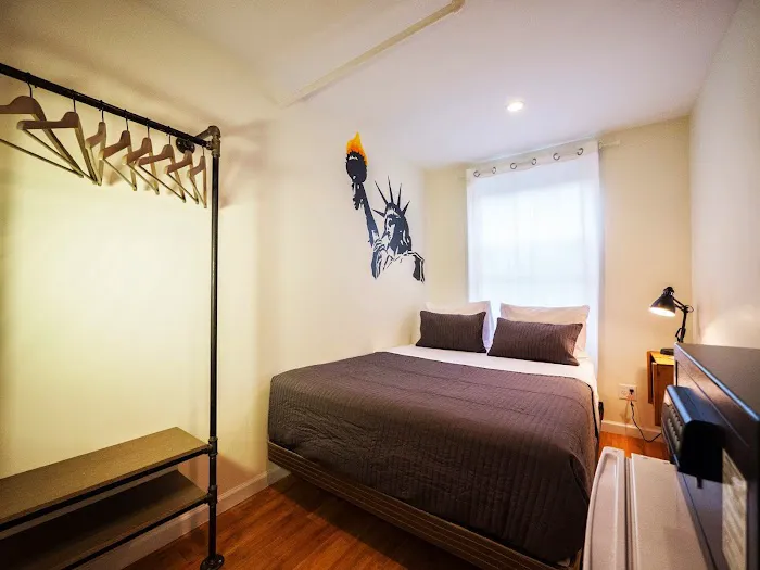 Chelsea Rooms Picture 2