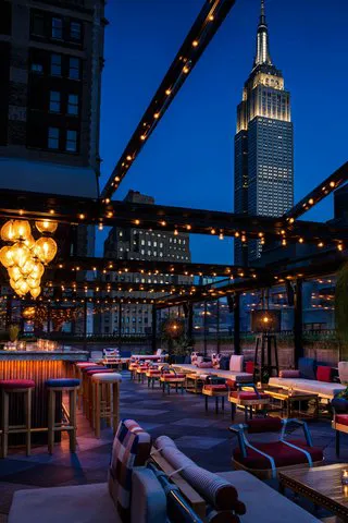 Moxy NYC Times Square Picture 1
