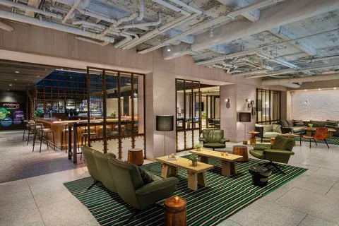 Moxy NYC Times Square Picture 9