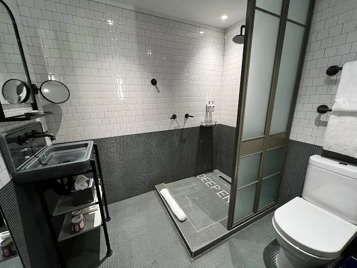 Moxy NYC Times Square Picture 2