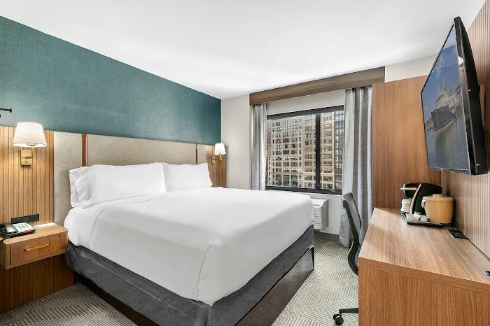 Holiday Inn Manhattan 6th Ave - Chelsea by IHG Picture 6