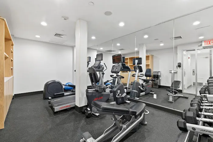 Holiday Inn Manhattan 6th Ave - Chelsea by IHG Picture 8