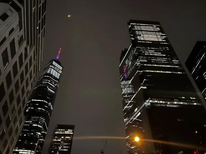 Albany Street Plaza Picture 6