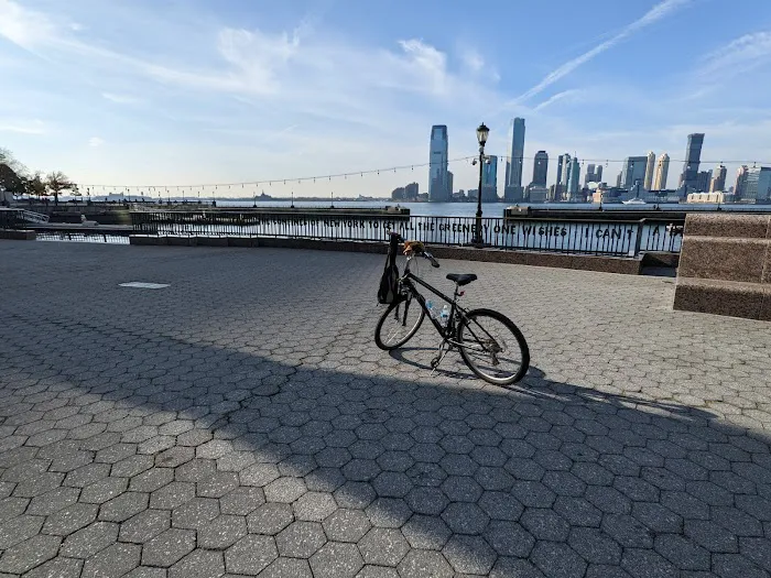 Esplanade Plaza Picture 10