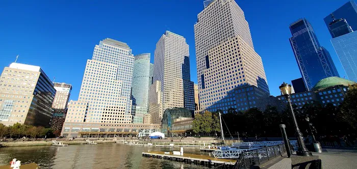 Esplanade Plaza Picture 2