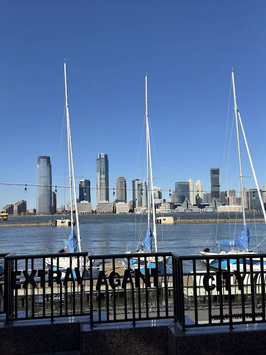 Esplanade Plaza Picture 9