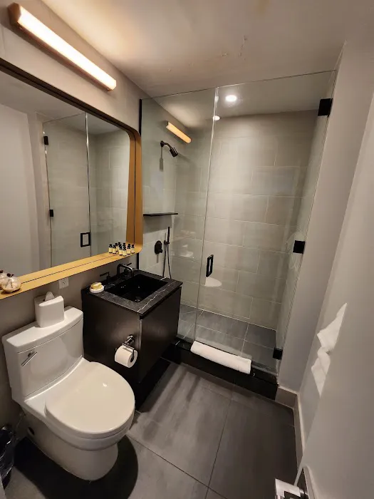 17John Hotel Picture 5