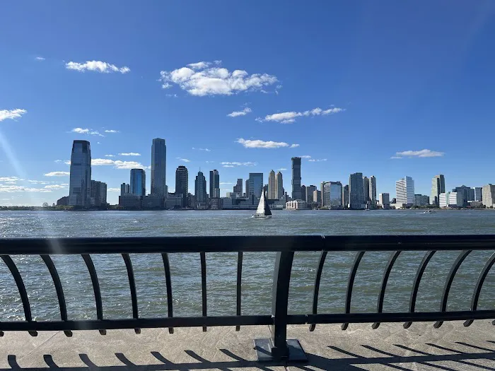 75 Battery Pl Picture 6