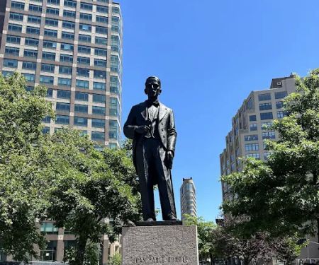Duarte Square