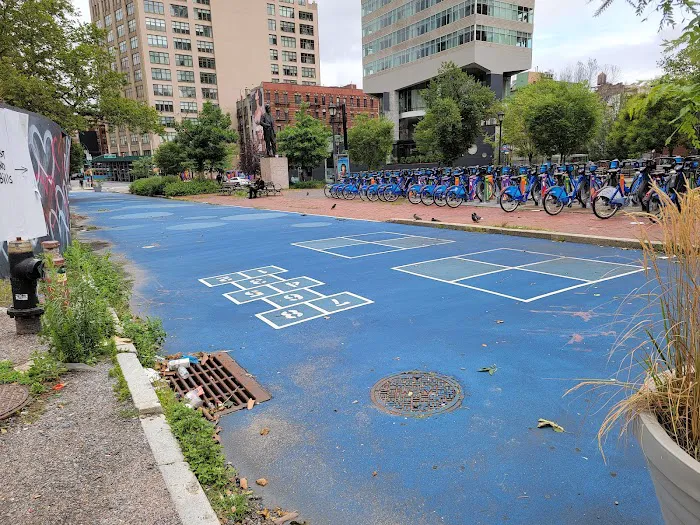 Duarte Square Picture 4