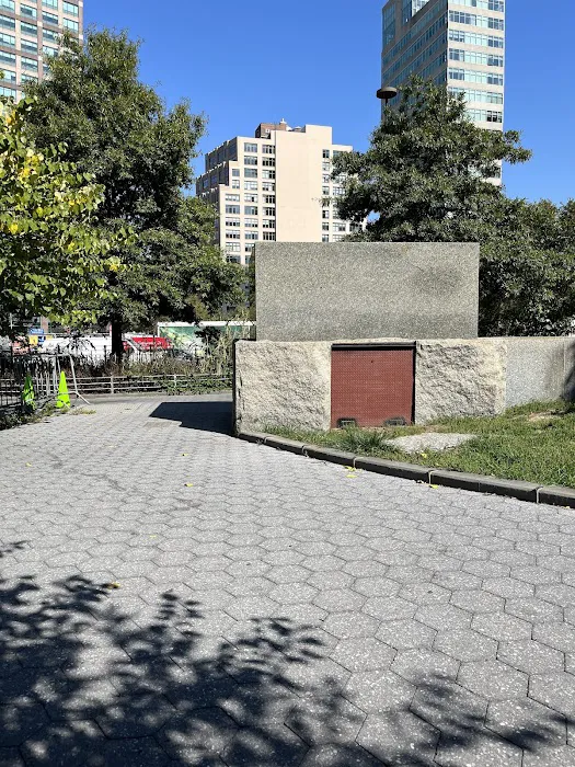 Albert Capsouto Park Picture 1