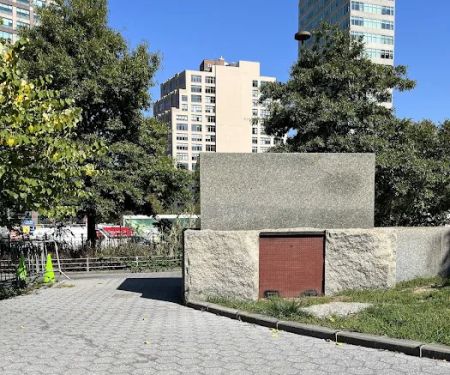 Albert Capsouto Park