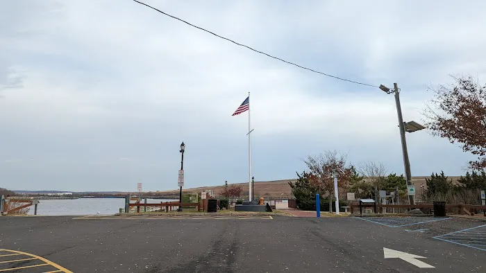 Carteret Waterfront Park Picture 7