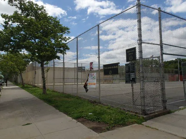 Midland Field Picture 10