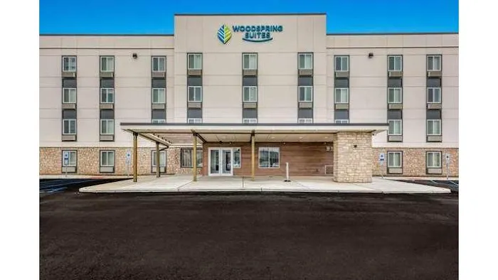 WoodSpring Suites Linden Picture 4