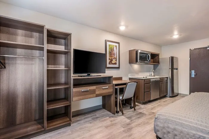 WoodSpring Suites Linden Picture 3