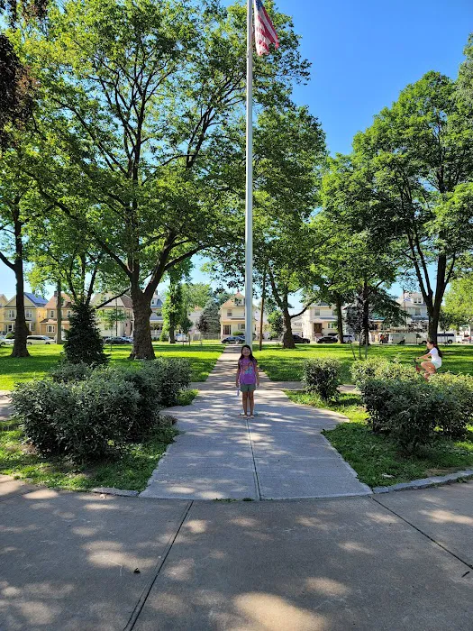 Carteret Park Picture 6