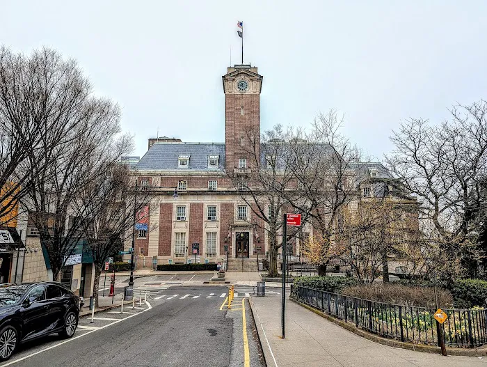 Baker Square Picture 4