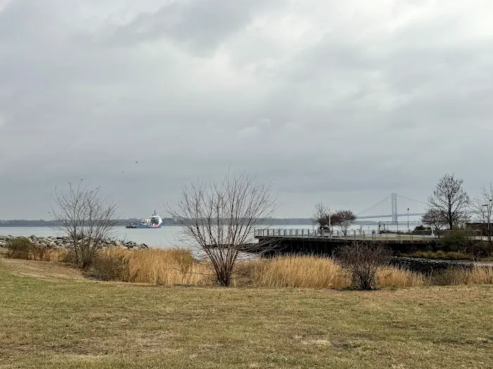 Stapleton Esplanade Picture 2