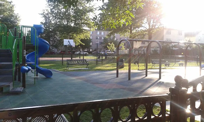 Hickory Park Picture 9