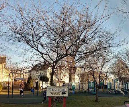 Windsor/Grove Playground