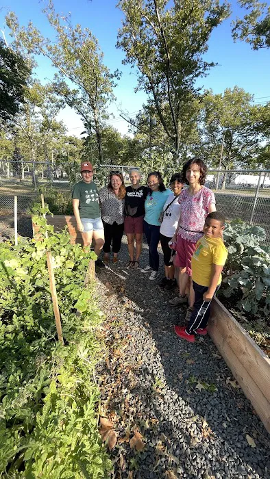 RCE Learning Garden Lincoln Park Picture 4