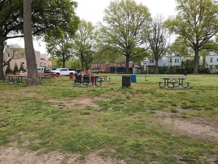 Lincoln Park Picnic Area Picture 5