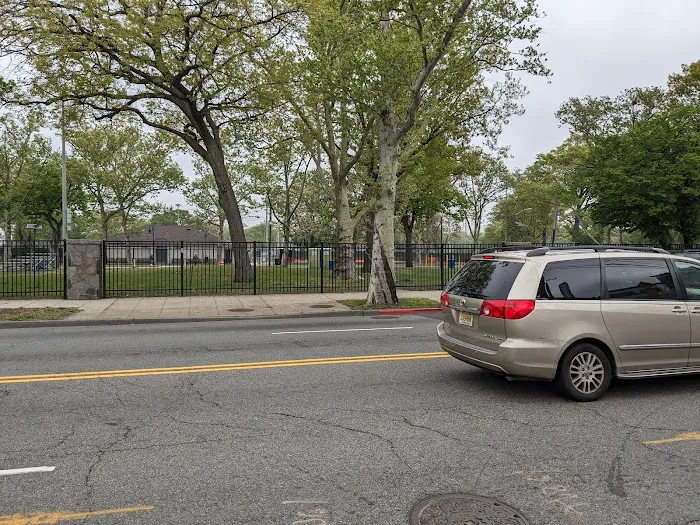 Lincoln Park Mini Dog Run Picture 1