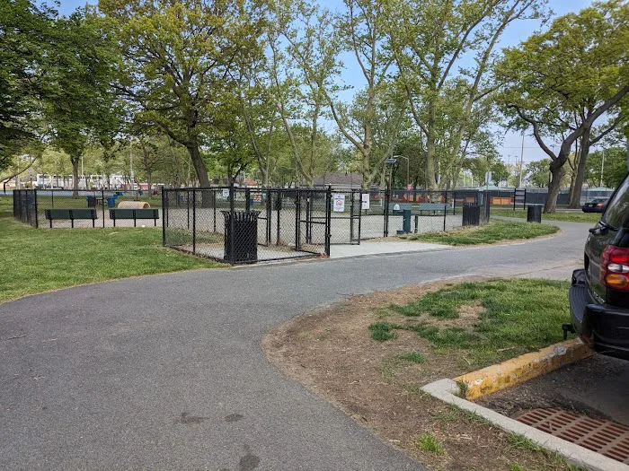 Lincoln Park Mini Dog Run Picture 3