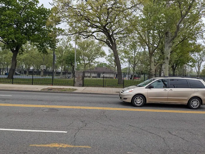 Lincoln Park Mini Dog Run Picture 8