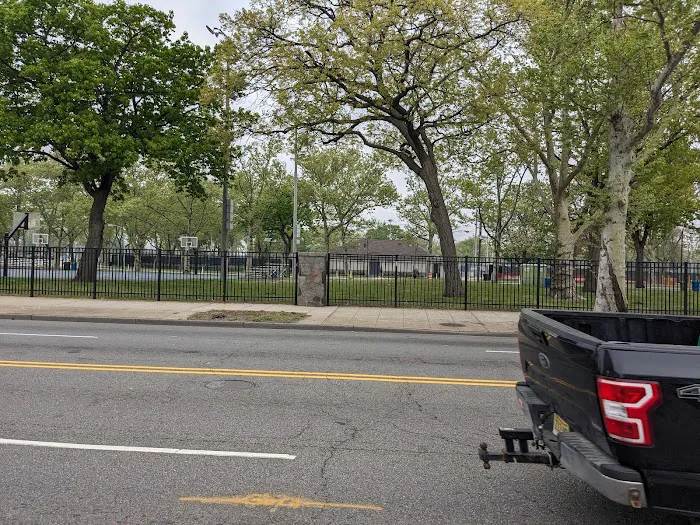 Lincoln Park Mini Dog Run Picture 9