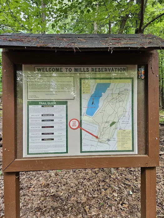 Mills Reservation Lenape trail parking Picture 10