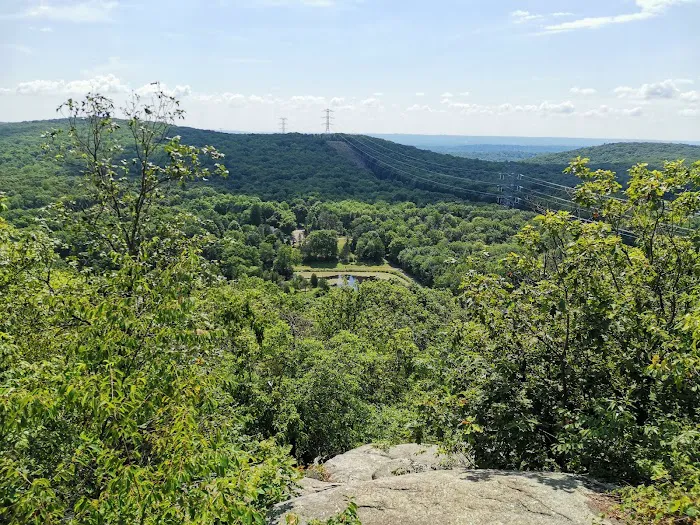 Pyramid Mountain Picture 4