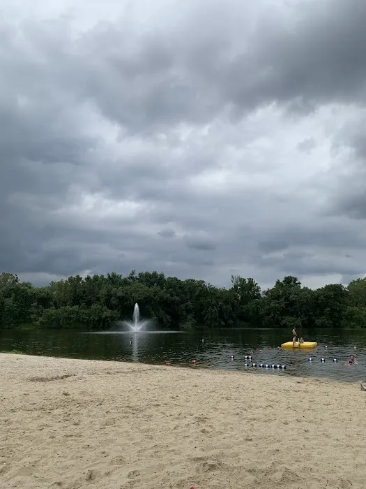 Lincoln Park Community Lake Picture 1