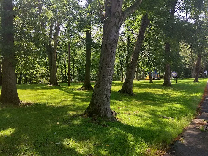 Riverside Park Picture 8