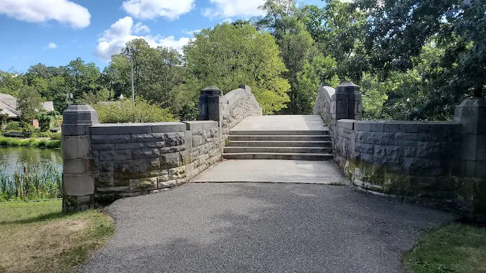 Verona Park Bridge Picture 4