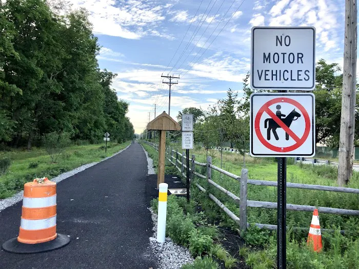 NYS&W Railway Bicycle and Pedestrian Path Access Picture 3