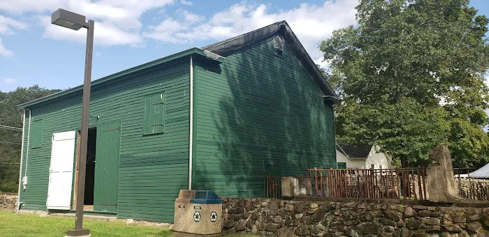 The Glenburn Estate Picture 2