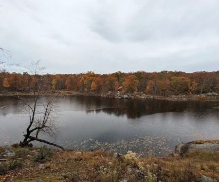 Manaticut Point Trailhead