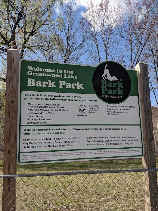 Greenwood Lake Bark Park Picture 3