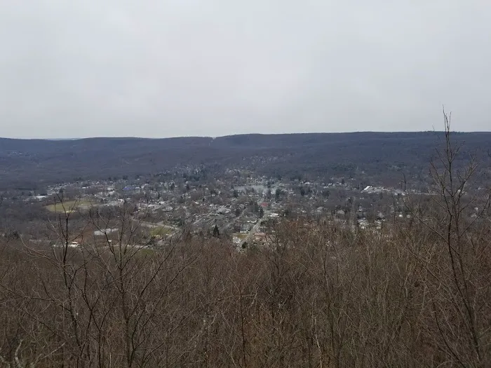 Village Vista Trail Jct. West Picture 6