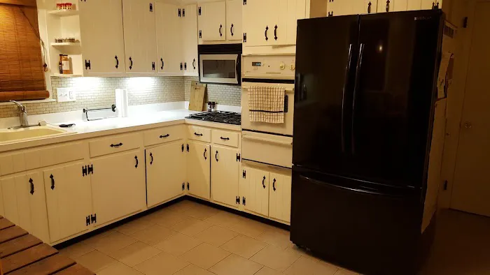 Lakefront Escape Suites Picture 7