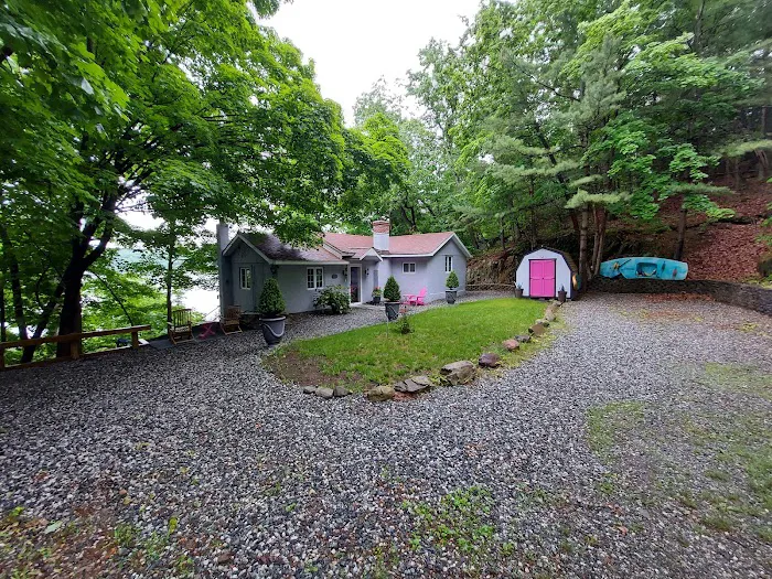 Chateau Renee Picture 5