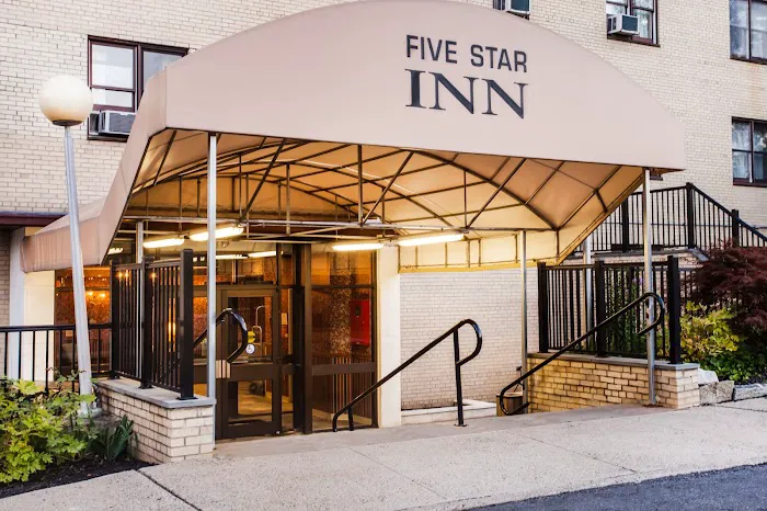 IHG Army Hotels Five Star Inn Picture 5